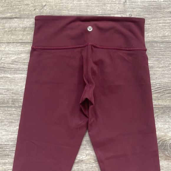 Lululemon | Low Rise Crop Burgundy Yoga Gym Athletic Lounge Pants Capris Size 4 - Picture 7 of 8